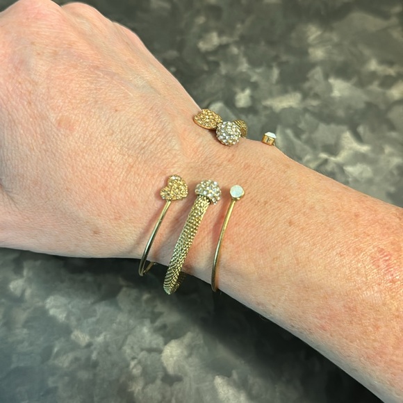 3pc Gold Tone Open Rhinestone Crystal Heart Bracelets Trio - Picture 3 of 3